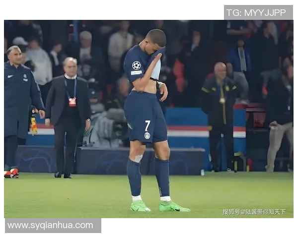 姆巴佩引领足球新时代他在场上的表现如何影响全球球迷的热情与期待